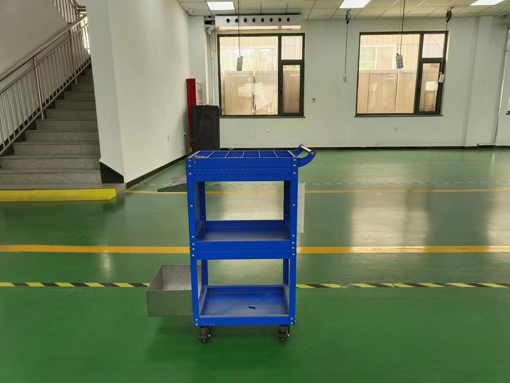 Transportable workshop tool carrier